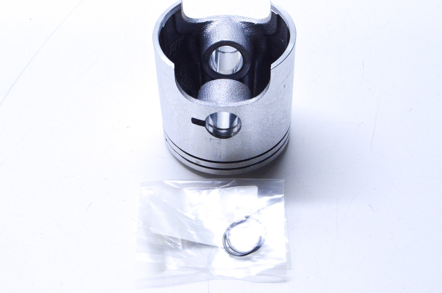 New OEM Polaris Piston Assembly NOS
