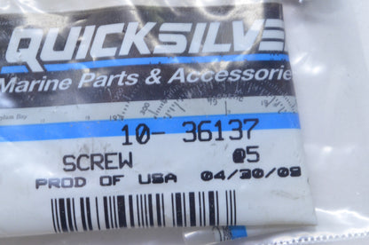 New OEM Mercury  Screw  NOS
