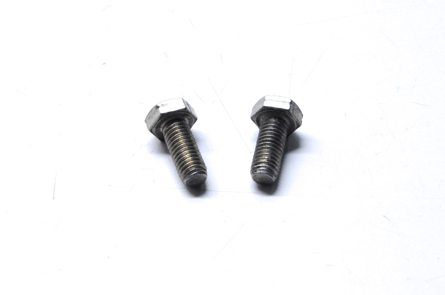 OEM Mercury 10-40003 52 Screw Qty 2 NOS
