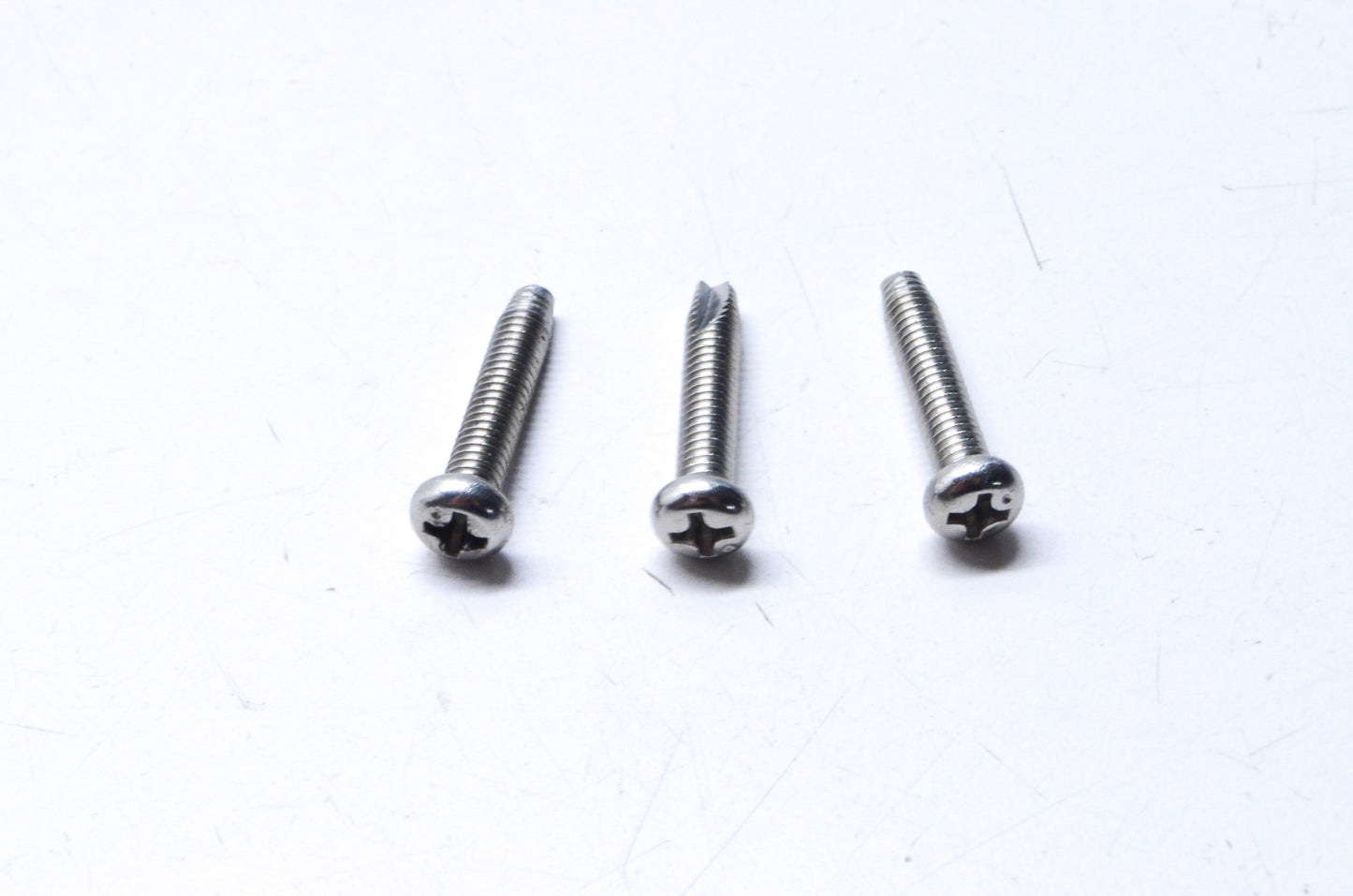 OEM Mercury 10-16185 1 Screw Qty 3 NOS