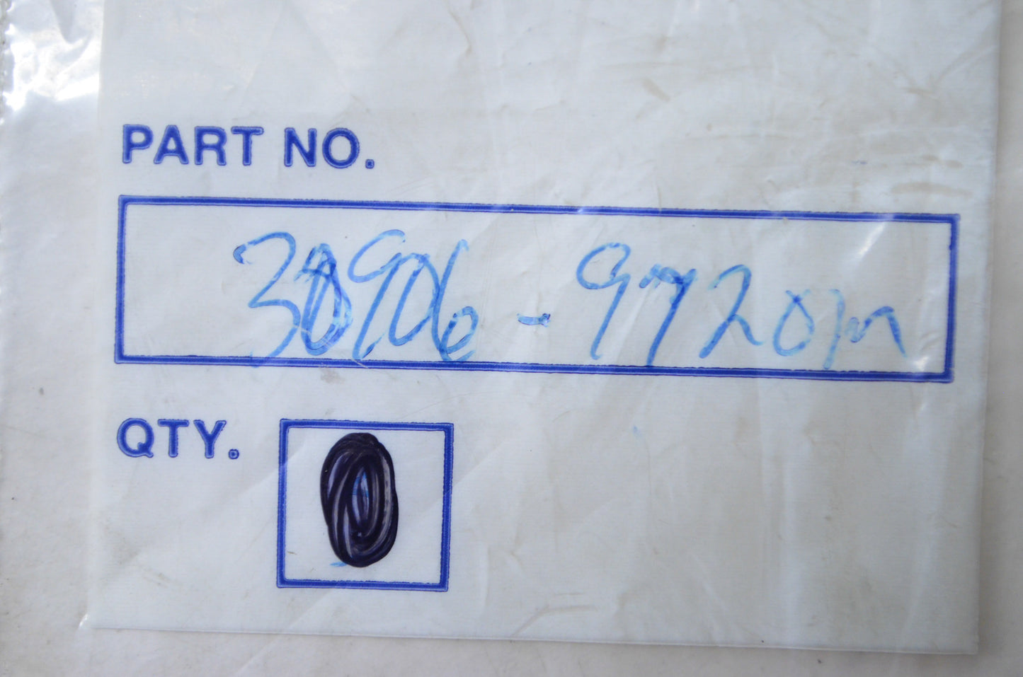 Nissan 30906-9720M Clamp NOS