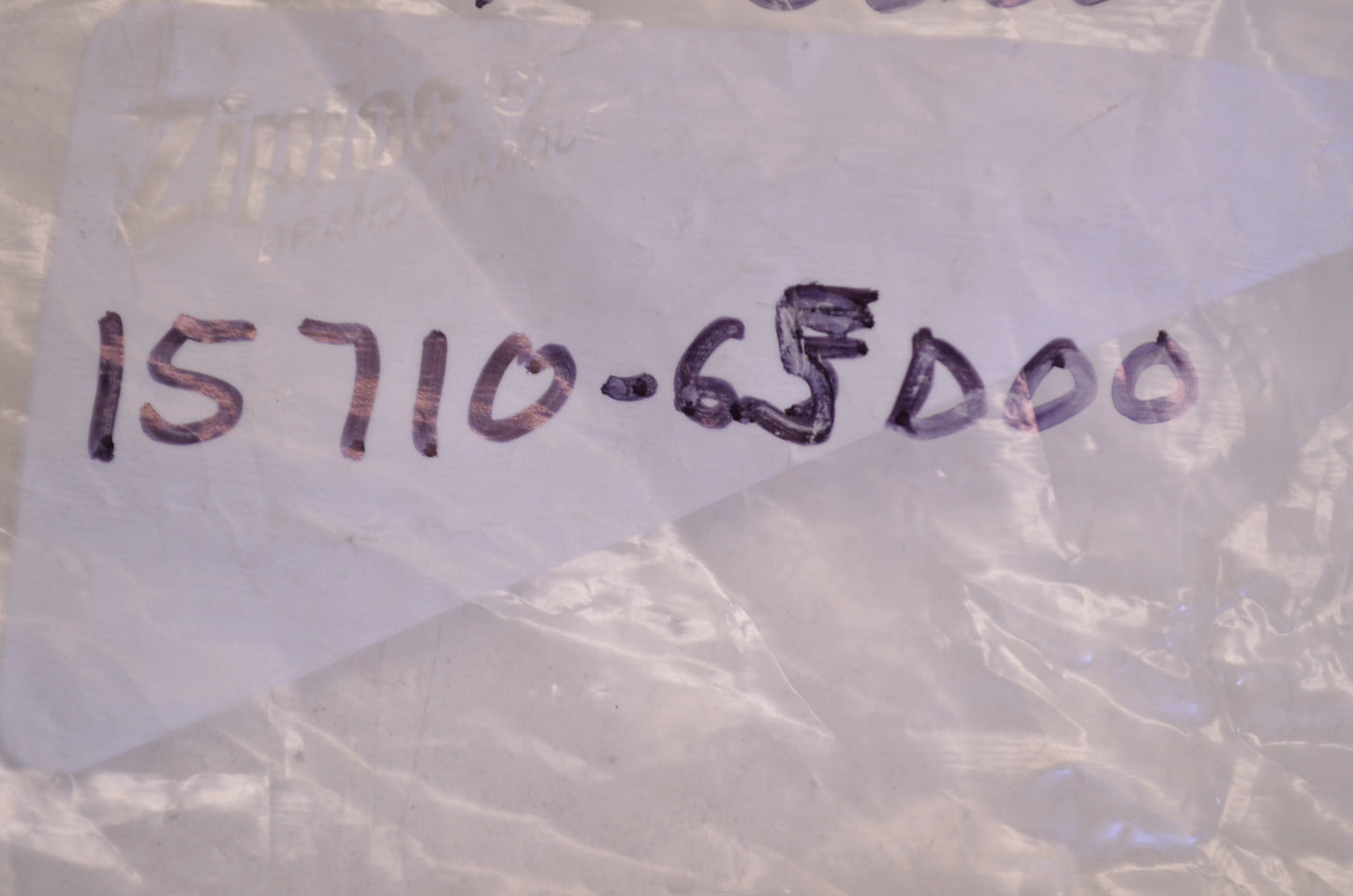 OEM Suzuki 15710-65D00 Fuel Injector Assembly NOS