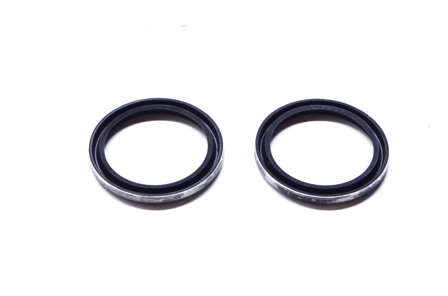 New OEM Mercury Water Pump Seal QTY 2 NOS