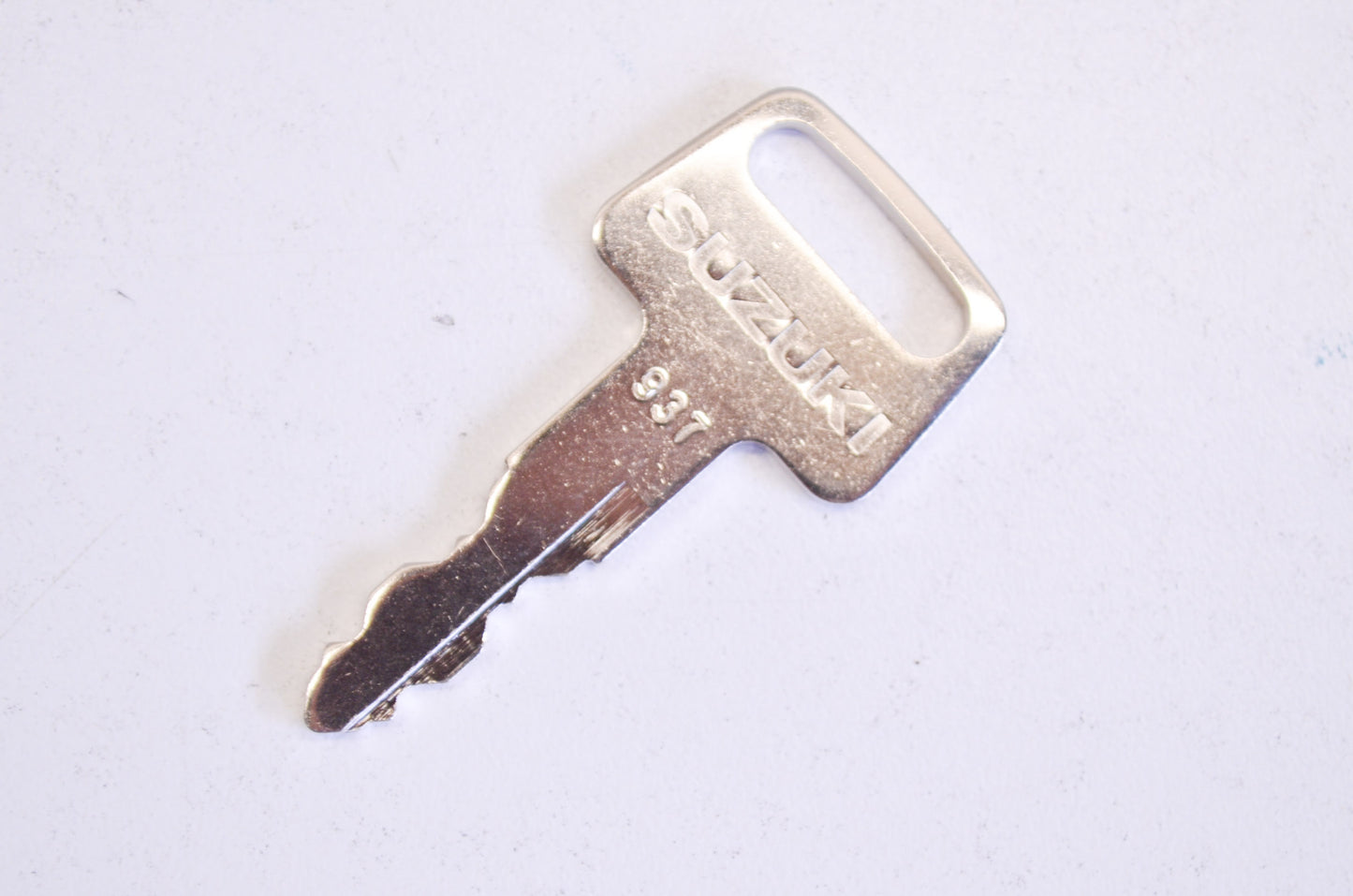 New OEM Suzuki Ignition Key 937 NOS
