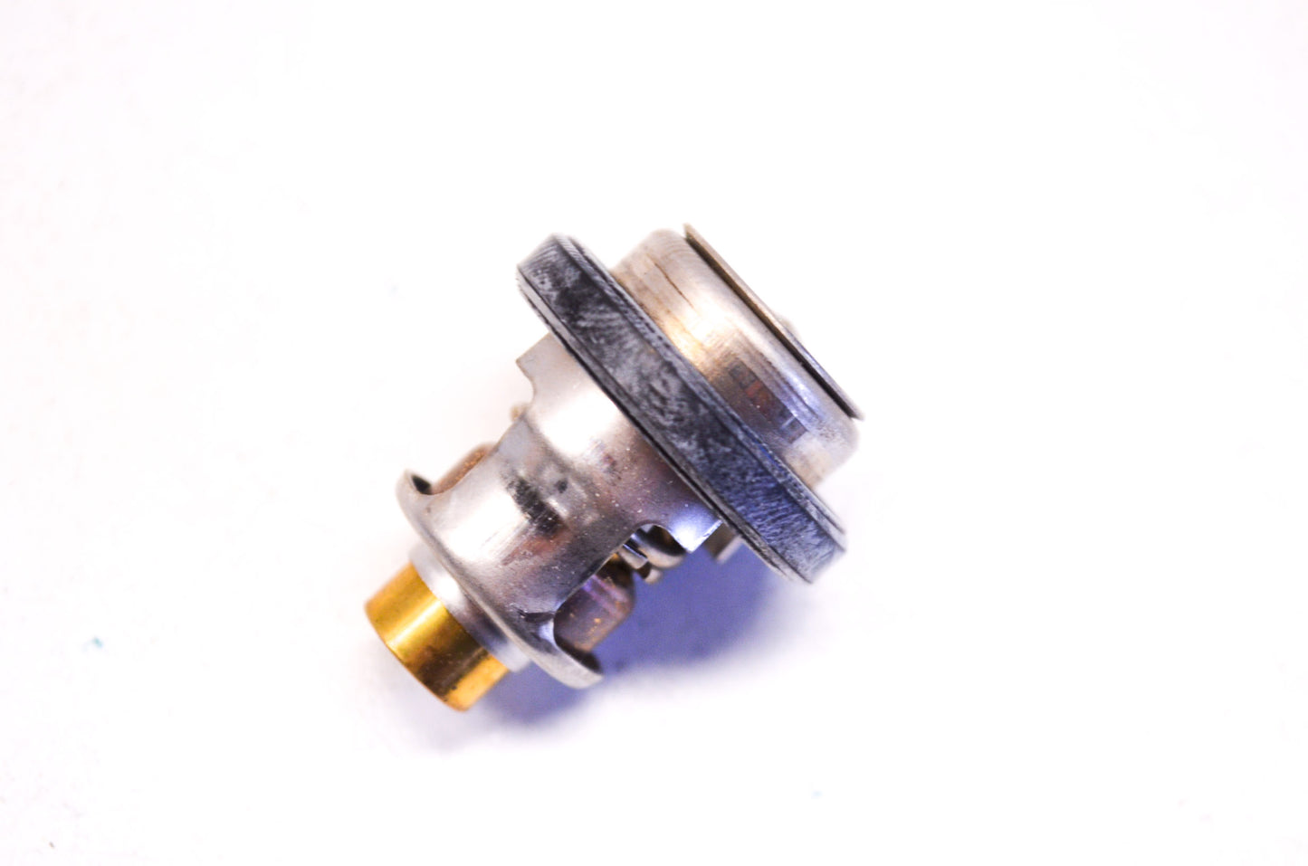 OEM Suzuki 17670-88D00 Thermostat NOS