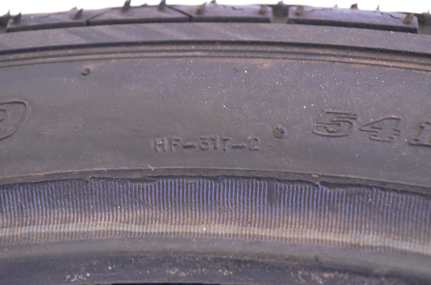 New Duro 3.25H19 Tire NOS