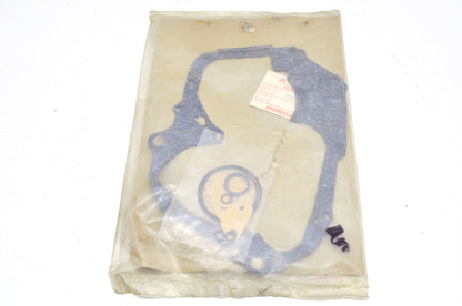 OEM Honda 06111-045-010 Gasket Kit B NOS