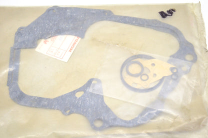 OEM Honda 06111-045-010 Gasket Kit B NOS