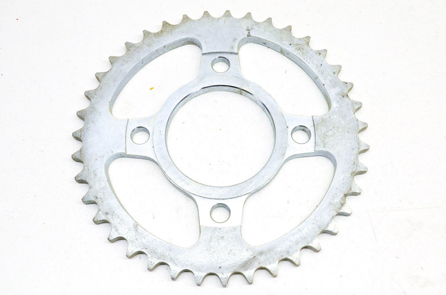 Sunstar 1J3-Y39-20R 39T Yamaha Sprocket NOS