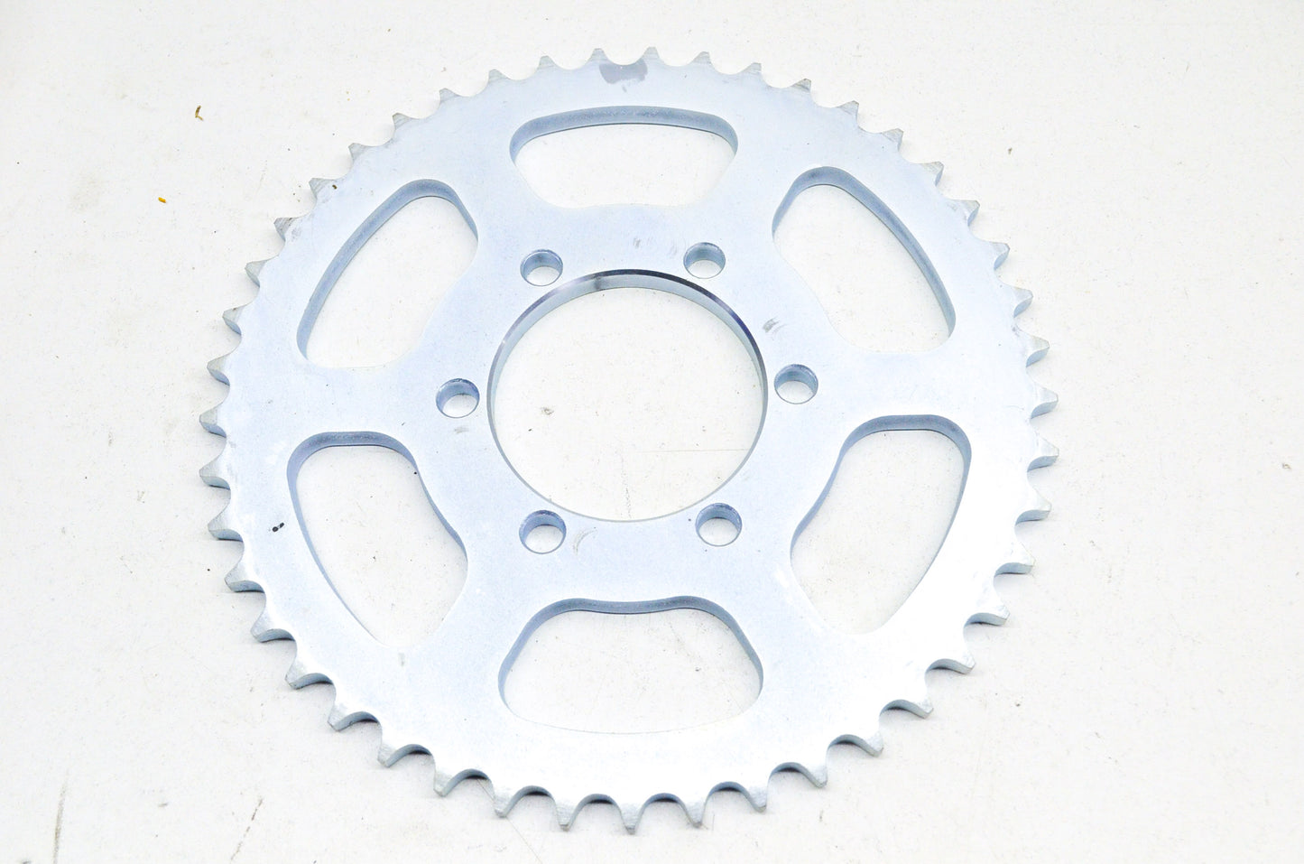 Sunstar 2-5202-45, 4G0-Y45-20R Rear Sprocket 45T Yamaha NOS