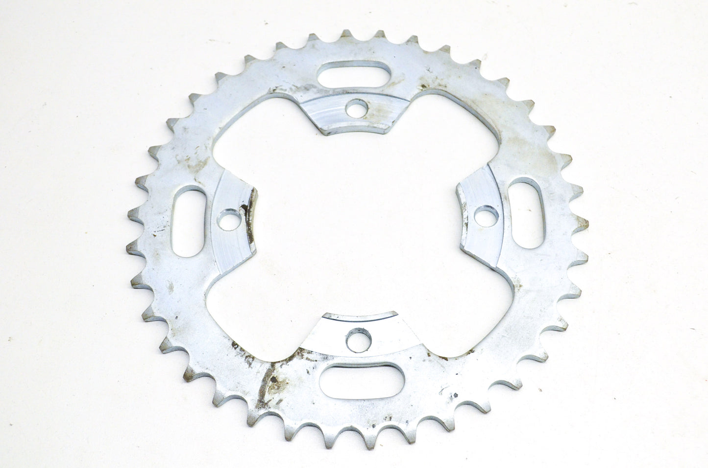 Sunstar H01-HB5-030R, 2500-886 Rear Sprocket 38T NOS