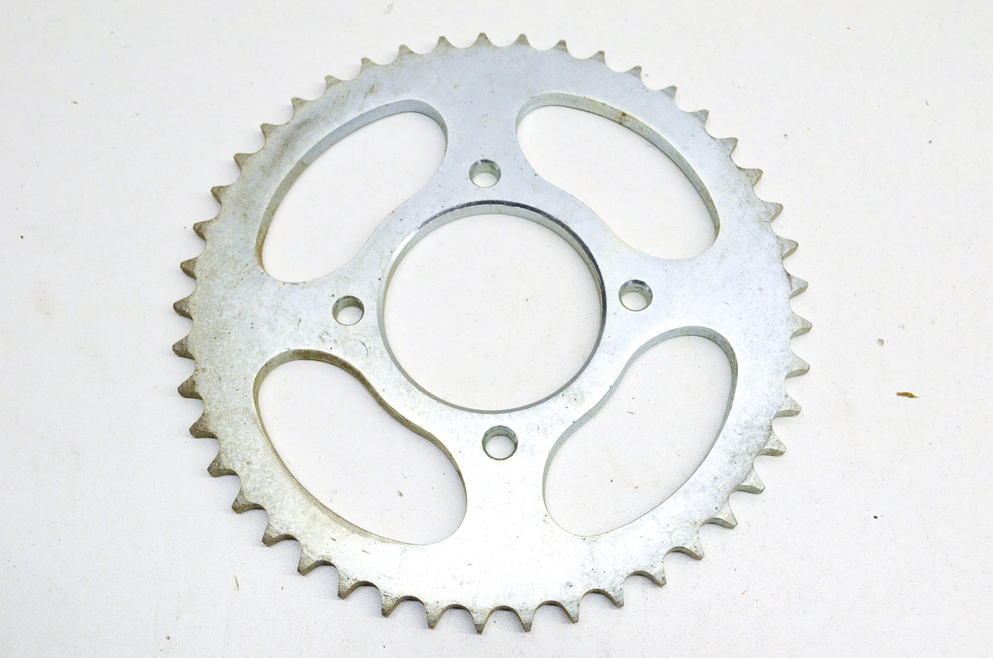 Sunstar H01-053-020R, 2500-231 Rear Sprocket 45T Honda NOS