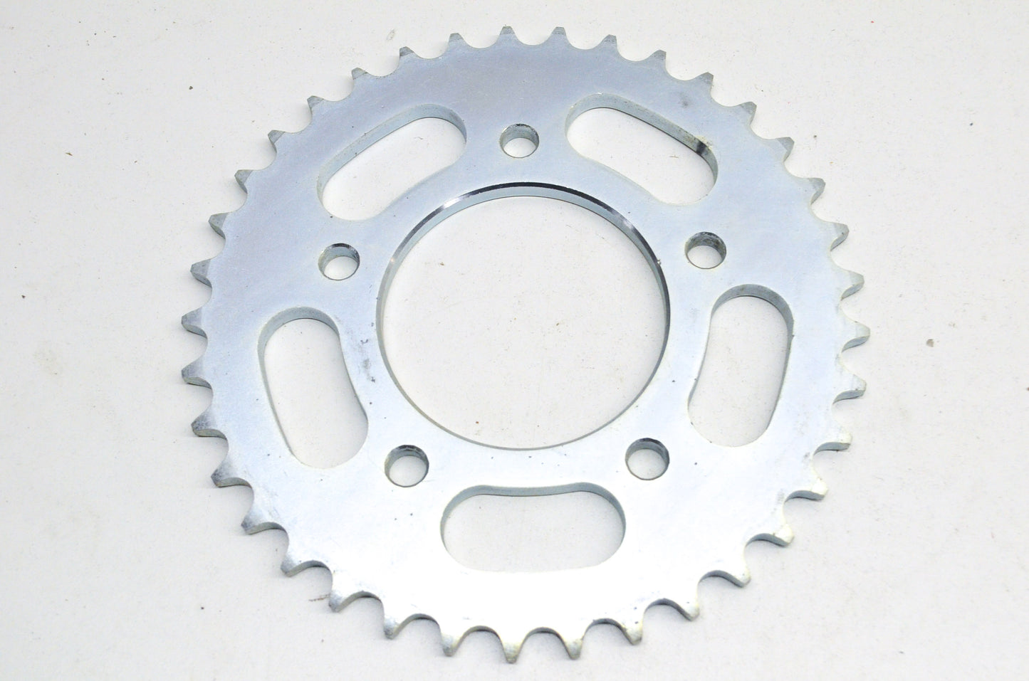 Sunstar H00-MK6-000R, 2500-132 Rear Sprocket 37T Honda NOS