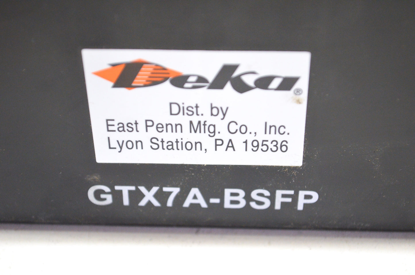 New Deka Battery NOS