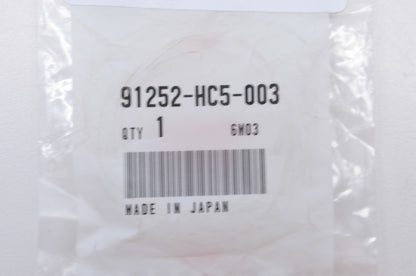 OEM Honda 91252-HC5-003 Oil Seal 22X48X7 NOS