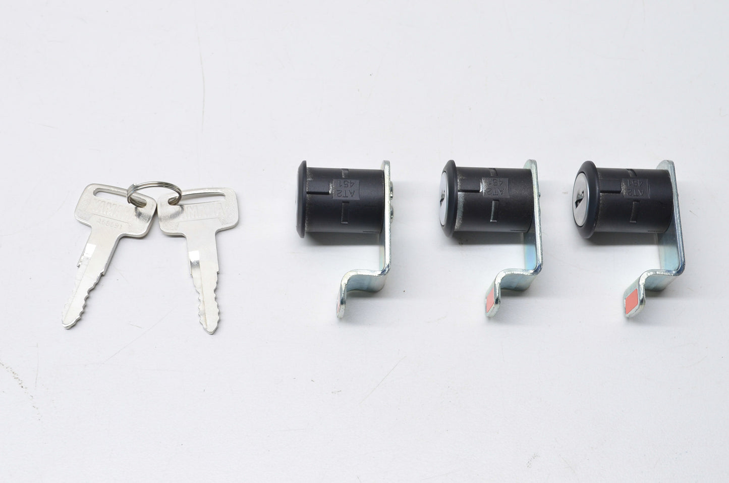 New OEM Yamaha 3 Lock Saddlebag Kit NOS