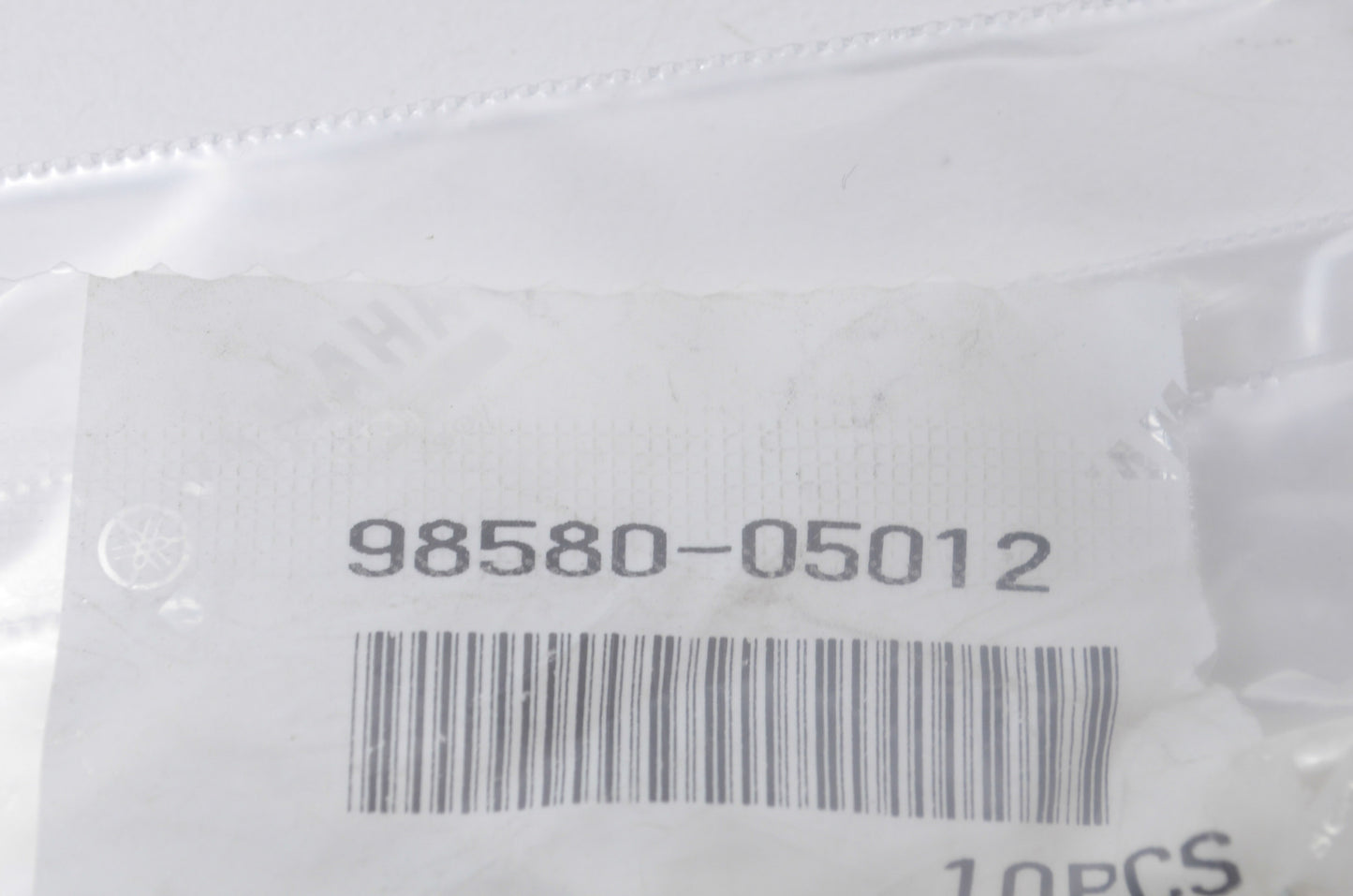 OEM Yamaha 98580-05012-00 Pan Head Screw Qty 2 NOS