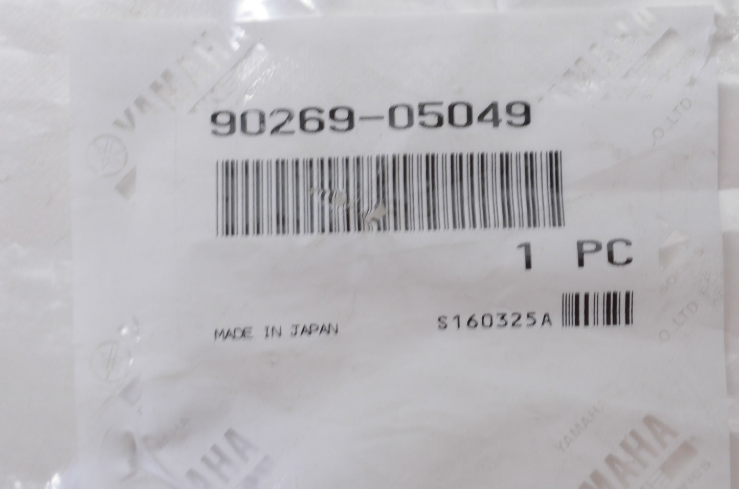 OEM Yamaha 90269-05049-00 Special Shape Rivet NOS