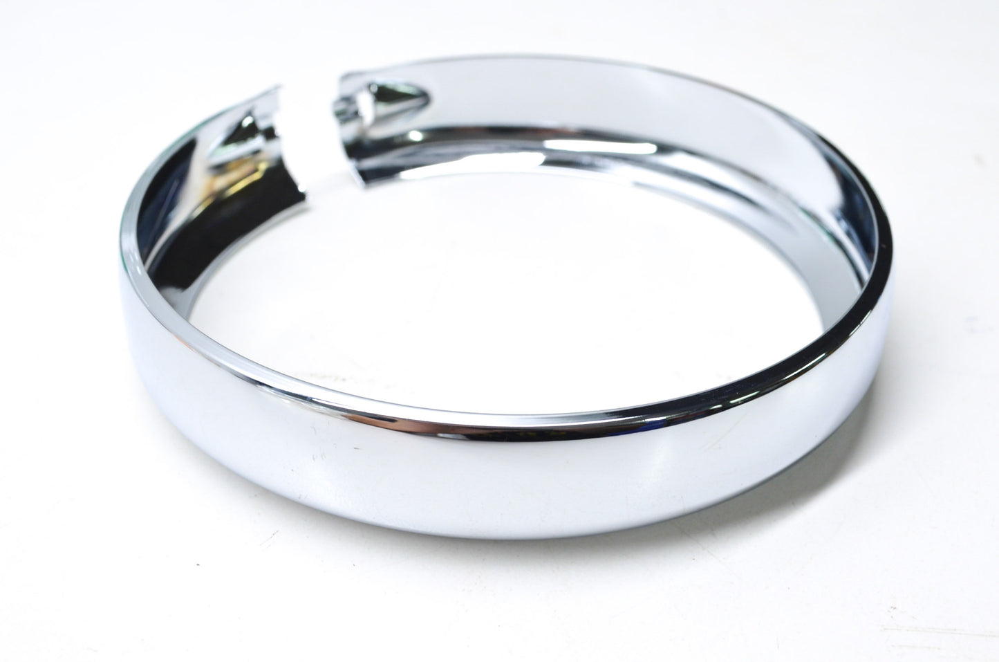 New OEM Yamaha Passing Lamp Bezel NOS