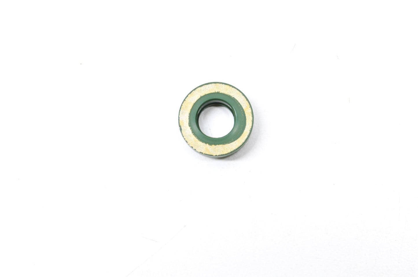 New OEM Yamaha Cylinder Head Bolt Rubber Mount Seal NOS