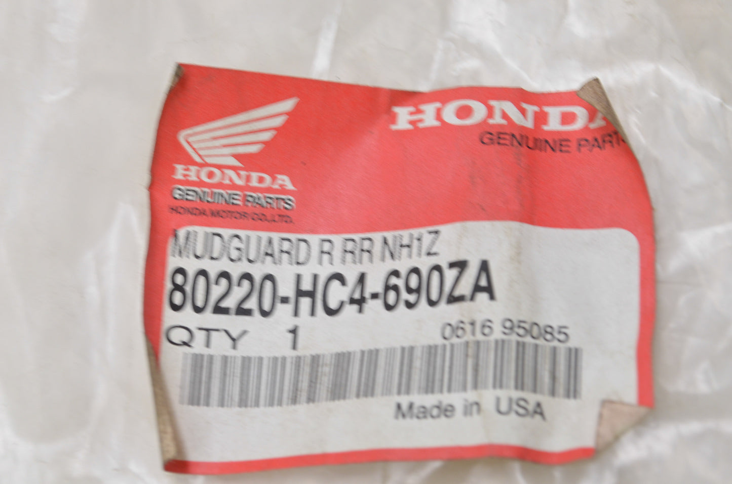 OEM Honda 80220-HC4-690ZA Right Splash Guard NH1 NOS