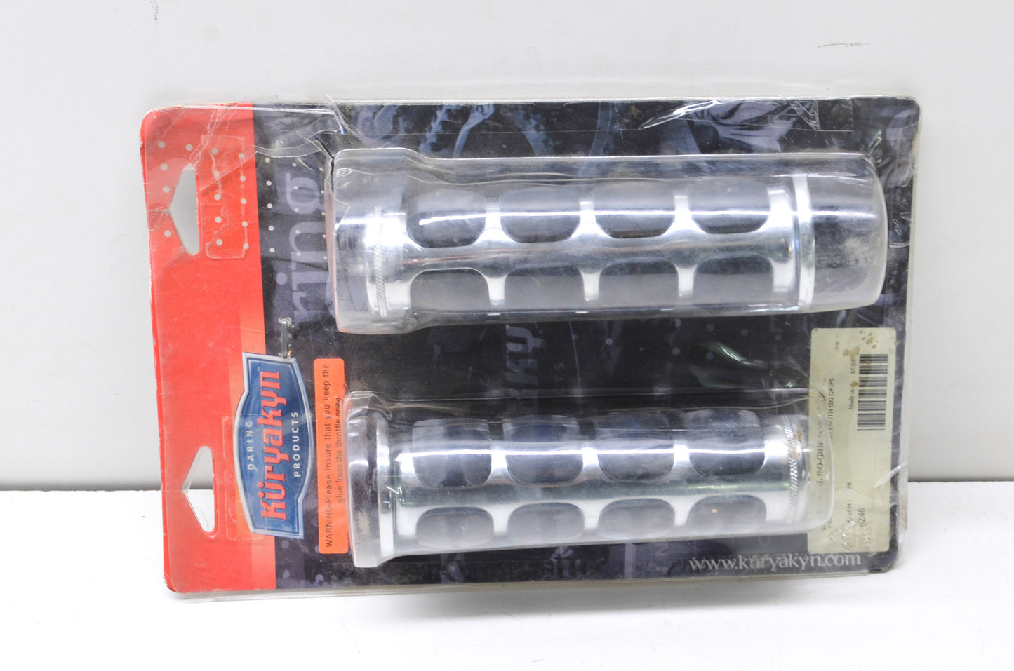 Kuryakyn 6240 Universal Medium Length Handle Bar Grip Kit NOS