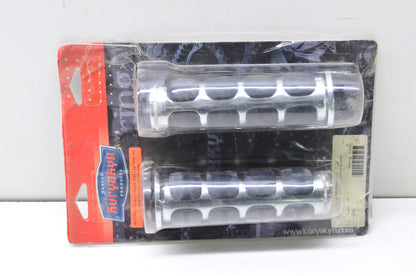 Kuryakyn 6240 Universal Medium Length Handle Bar Grip Kit NOS