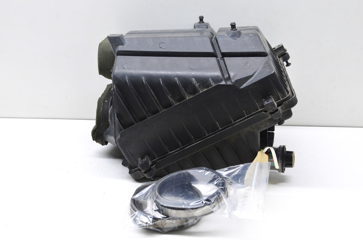 GM 6Z282391 2006 Vehicle Emission Control Module