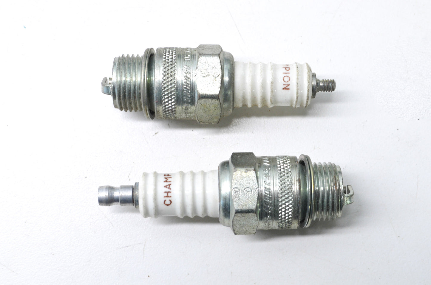 New Champion Spark Plug QTY 2 NOS