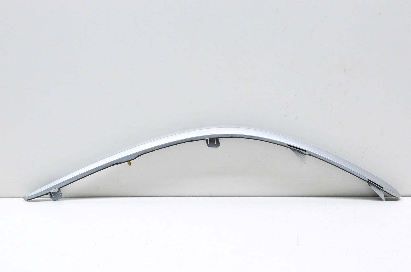 OEM Mazda LD50-50-BA1B Silver Right Side Bumper Cover Molding NOS