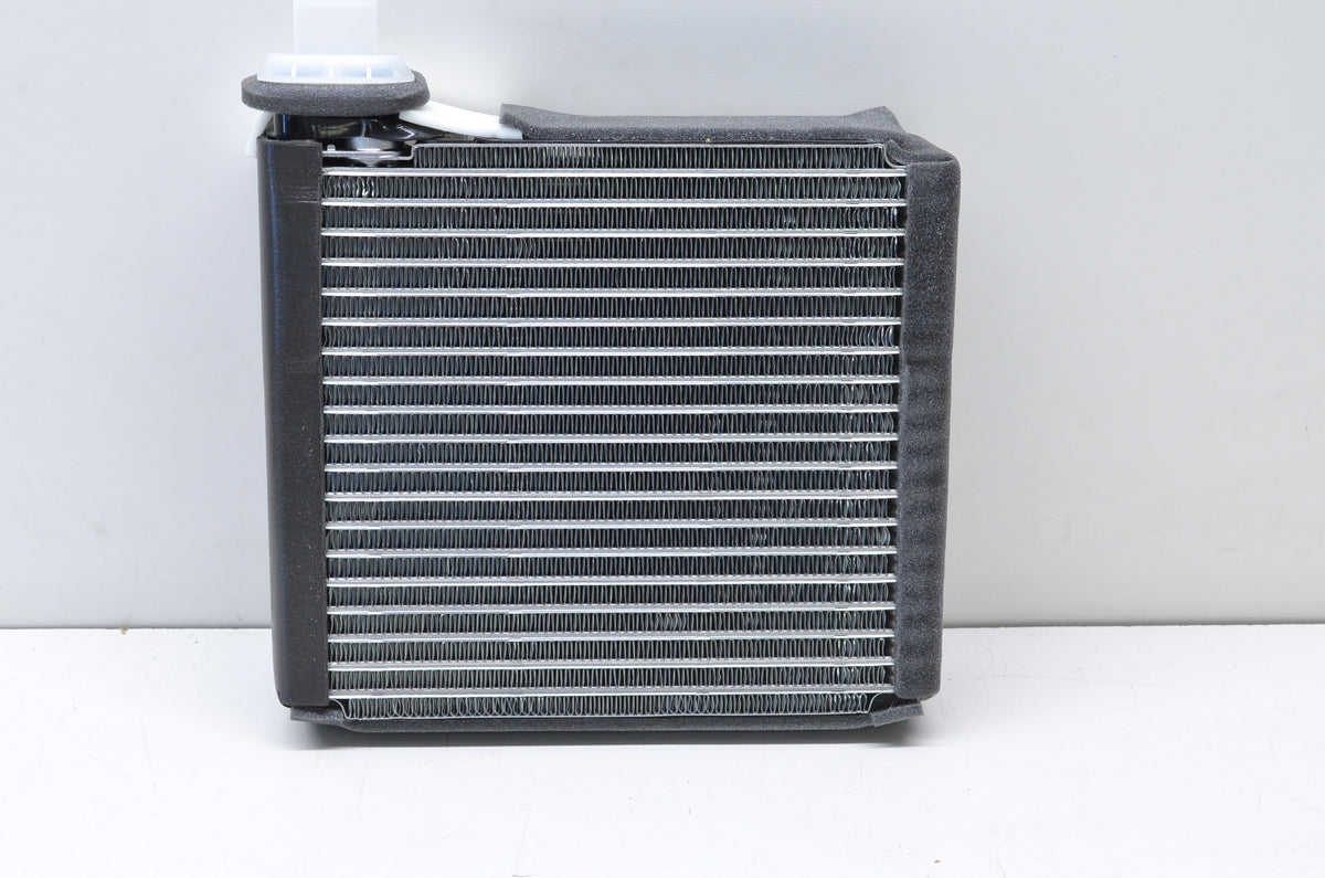 OEM Mazda EG21-61-J10 Eg21-61-J10 Evaporator NOS