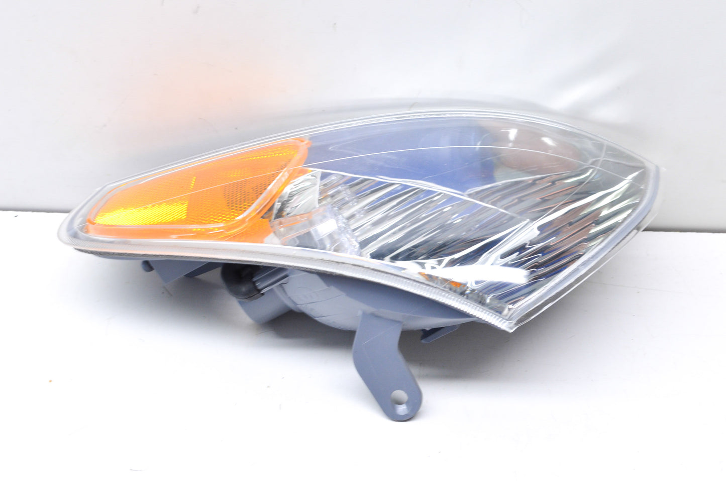 OEM Mazda GG2A-51-07XB Parking Light Lens Assembly NOS