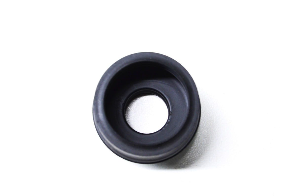 OEM Mazda 1391-34-673 Oil Seal NOS