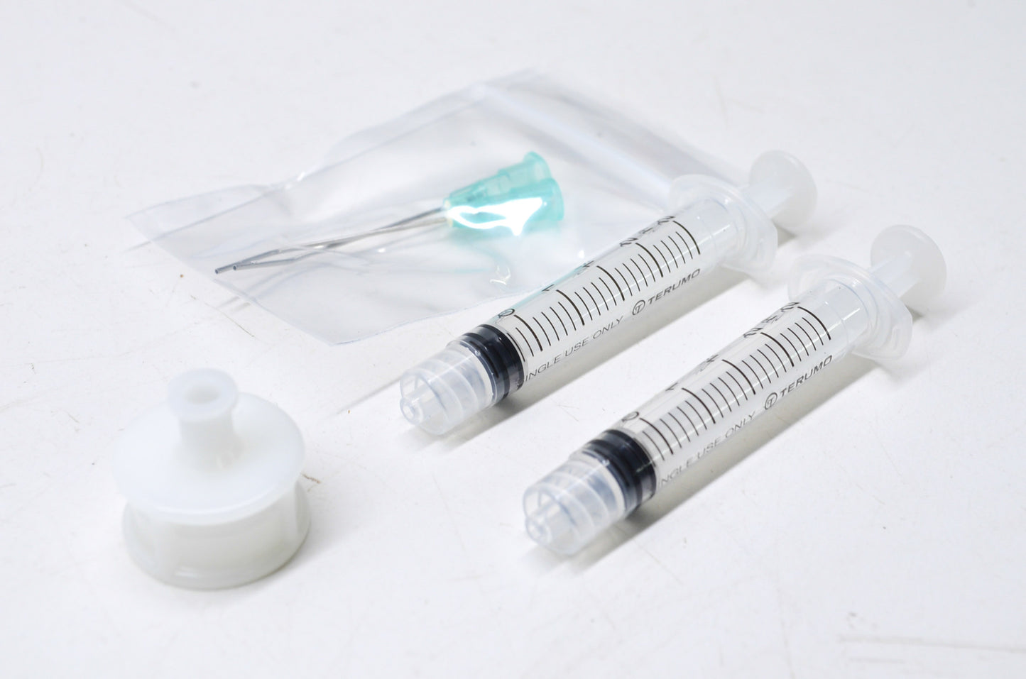 OEM Toyota 09810-99010 Syringe Kit NOS