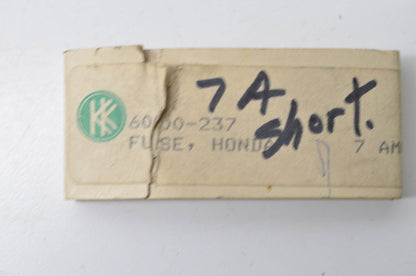 Aftermarket 6000-237 7A Short Fuses Qty 2 NOS