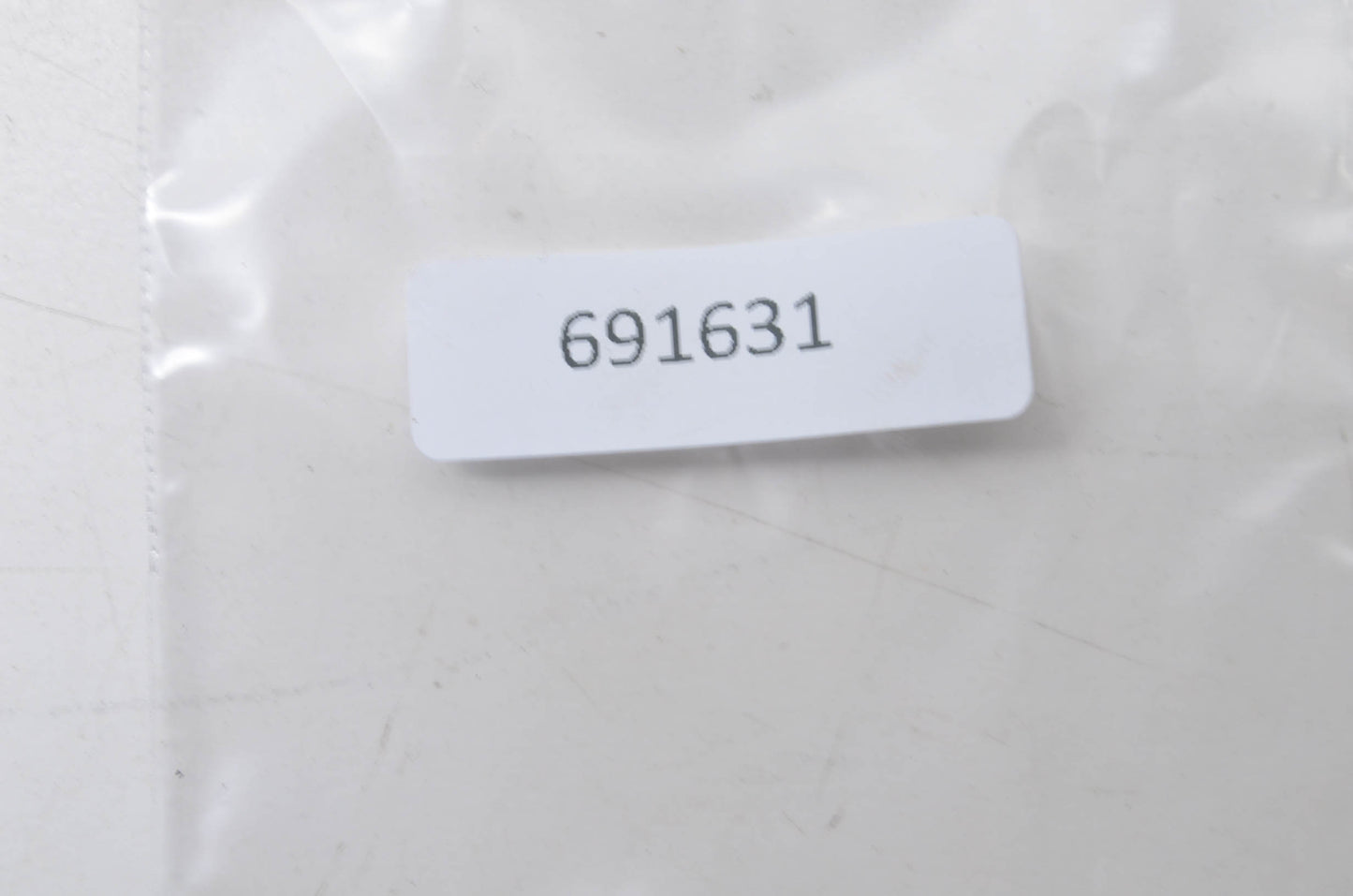 OEM Briggs & Stratton 691631 Fuel Tank Spacer NOS