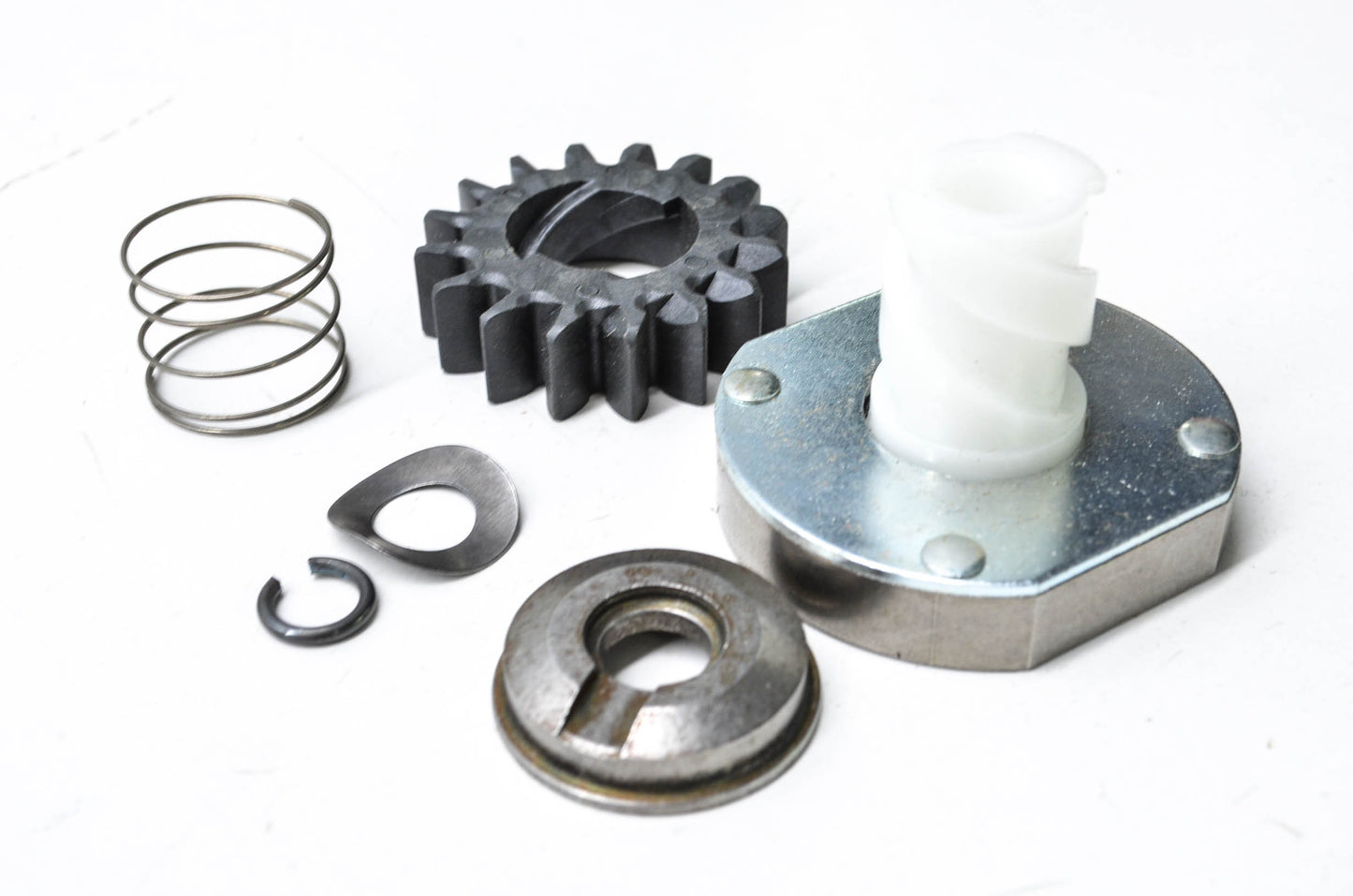 New OEM Briggs & Stratton Starter Drive Kit NOS