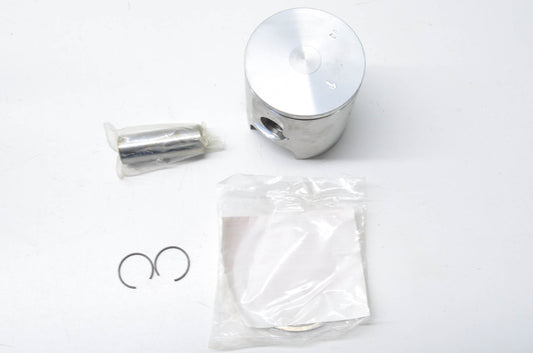 Wiseco 568PS, 1210-01B41-0F0 1988 Suzuki RM125 Piston Kit NOS