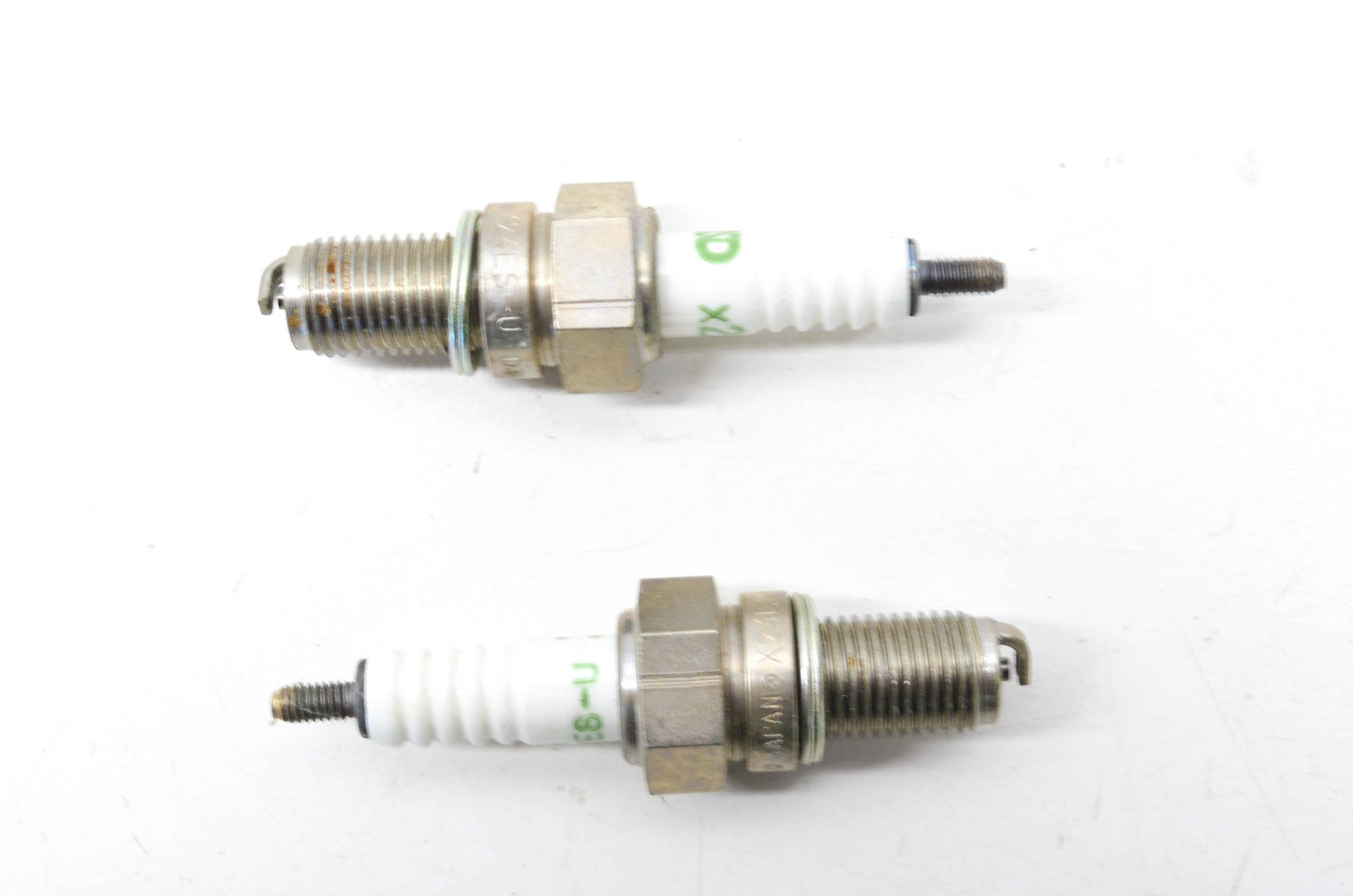 Nippondenso X24ES-U Spark Plug Qty 2 NOS