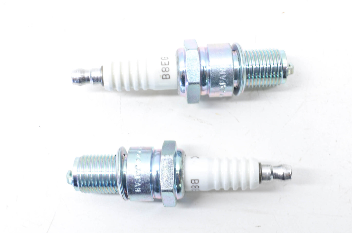 NGK B8EG, 3430 Spark Plug Qty 2 NOS
