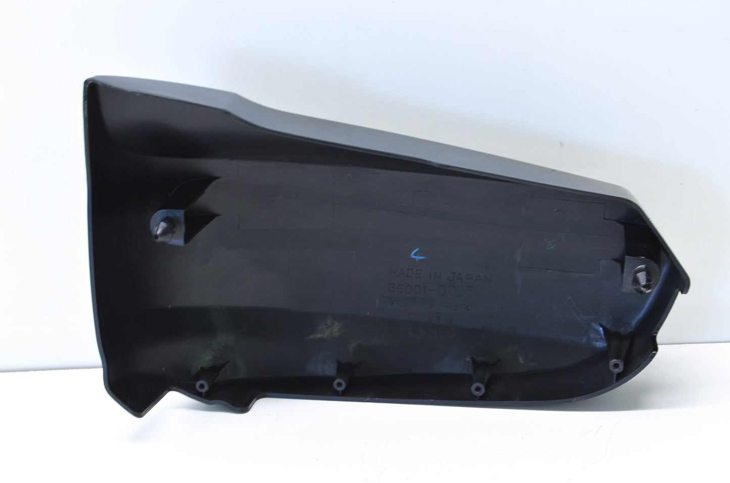OEM Kawasaki 36001-0057 2005-2007 Vulcan 1600 Classic Nomad Right Side Cover