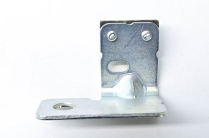 New Cub Cadet 983-04525 Brake Deck Bracket NOS