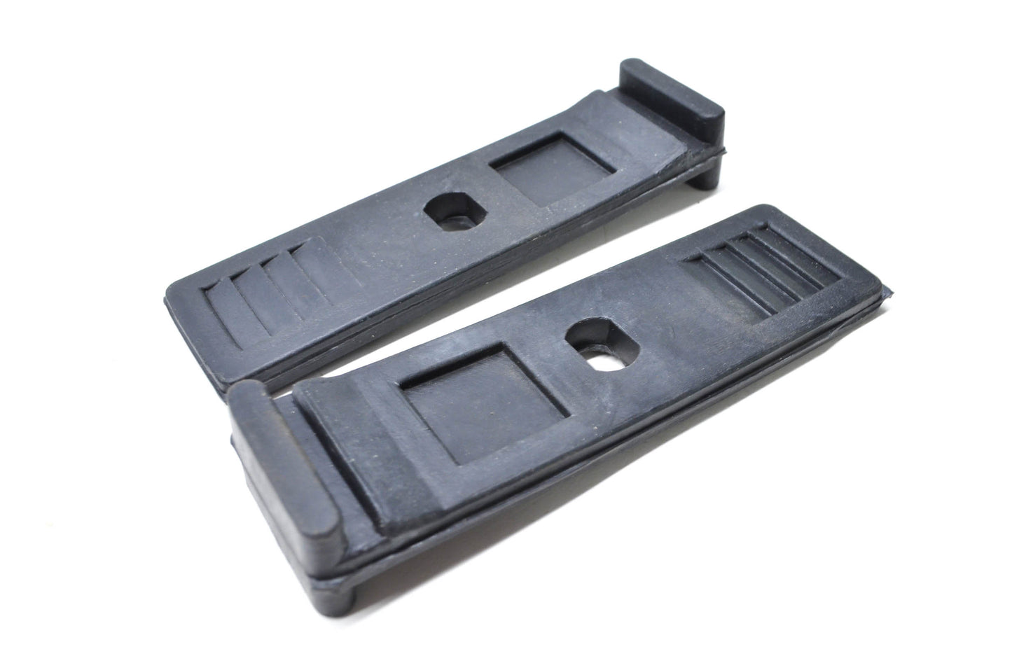 Parts Unlimited 12-133-000, 5702753-00 Rubber Hood Clamp Qty 2 NOS