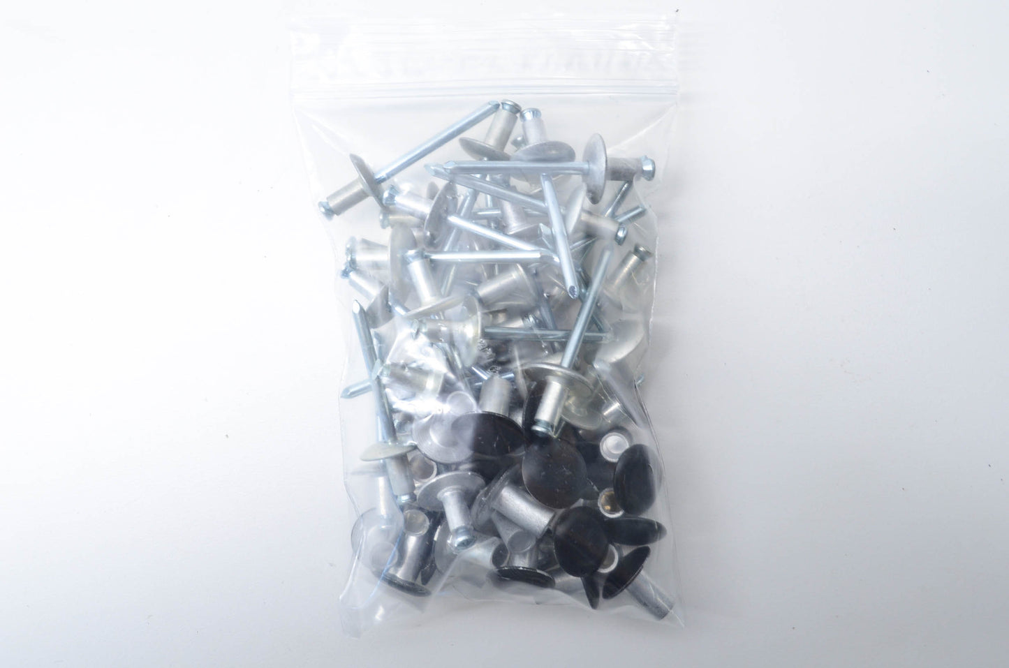OEM Polaris 7621601 Retainer Rivet Assemblies Qty 30 NOS
