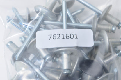 OEM Polaris 7621601 Retainer Rivet Assemblies Qty 30 NOS