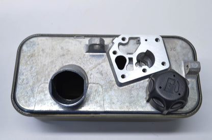 New OEM Briggs & Stratton Gas Fuel Tank NOS