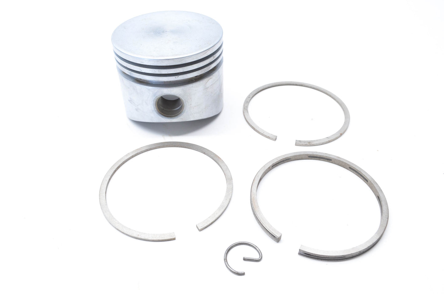 OEM Briggs & Stratton 391673 Piston Ring Kit NOS