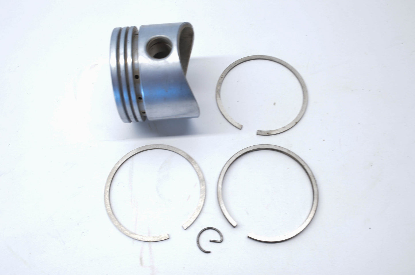 OEM Briggs & Stratton 391673 Piston Ring Kit NOS