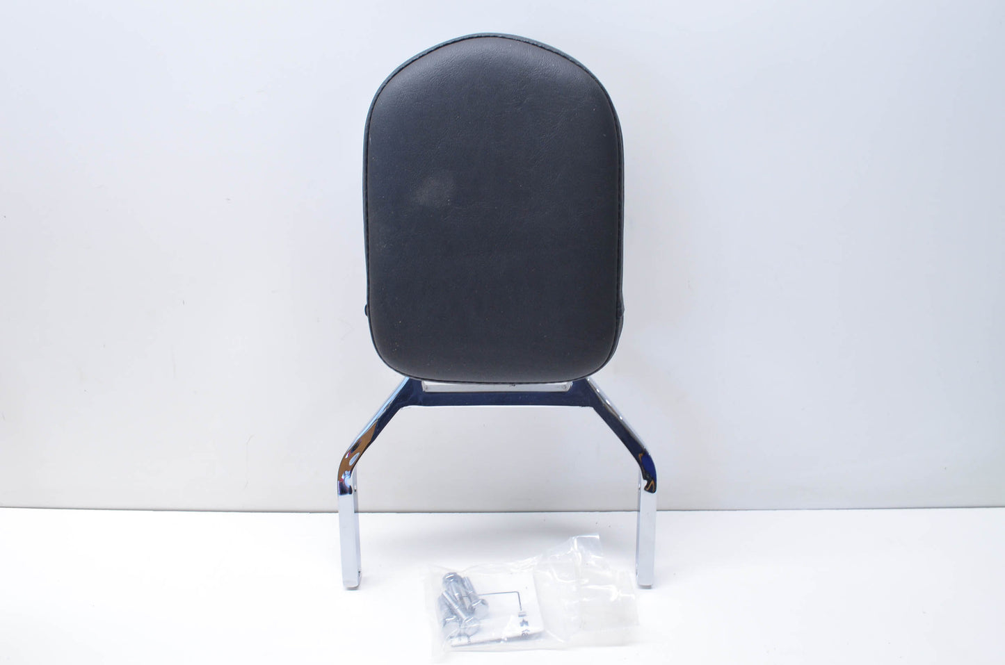OEM Kawasaki 53043-066 Vulcan VN1500N Backrest Kit NOS