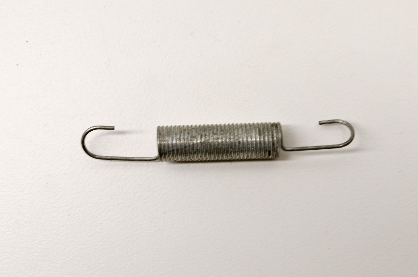 OEM Briggs & Stratton 261094 Spring NOS